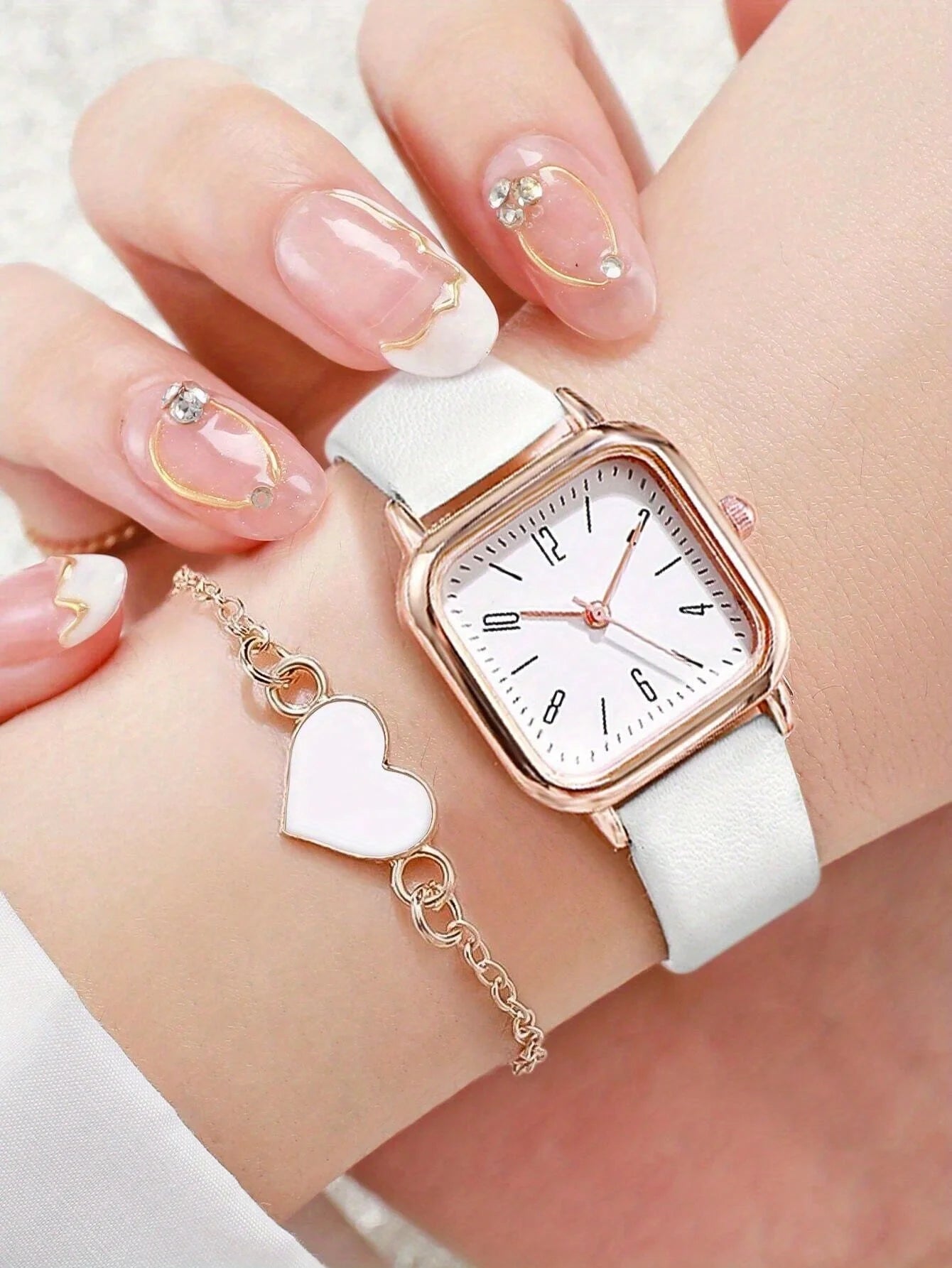 New Women Watch Luxury Bracelet Set Fashion Business Leather Quartz Wrist Watches for Women Gift Set Relogio Mujeres Qme White 2 set