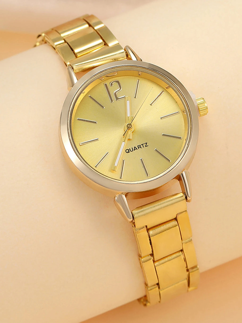 Small niche luxury women's fashion watches, trendy women's quartz watches, temperament steel strip watches, girls' watches Qme