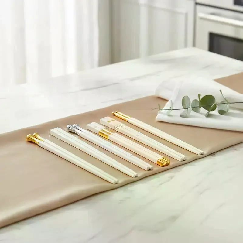 5/10Pairs White Gold Chopsticks Set Healthy Korean Sushi Sticks Chopsticks Reusable Non-slip Chopsticks For Party Hotel Restaura Qme