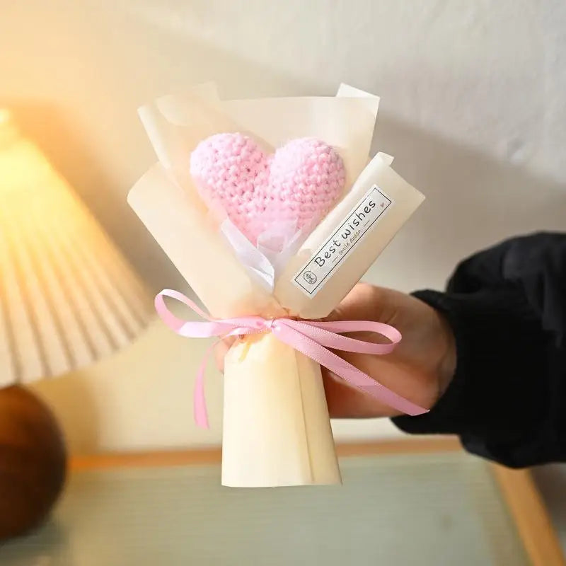 Mini Handmade Yarn Flower Bouquet Crochet Heart Valentine's Day Qme A11