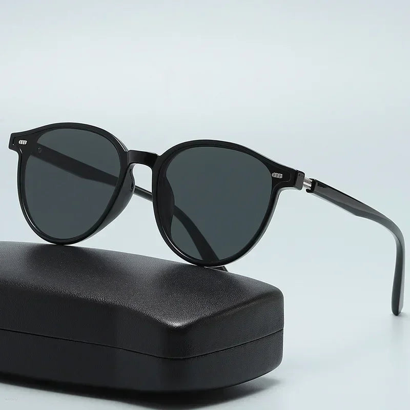 New Small Oval Women's Sunglasses Fashion Brand Women Casual Glasses Vintage Men Outdoor Sunshade Goggles UV400 Oculos De Sol Qme