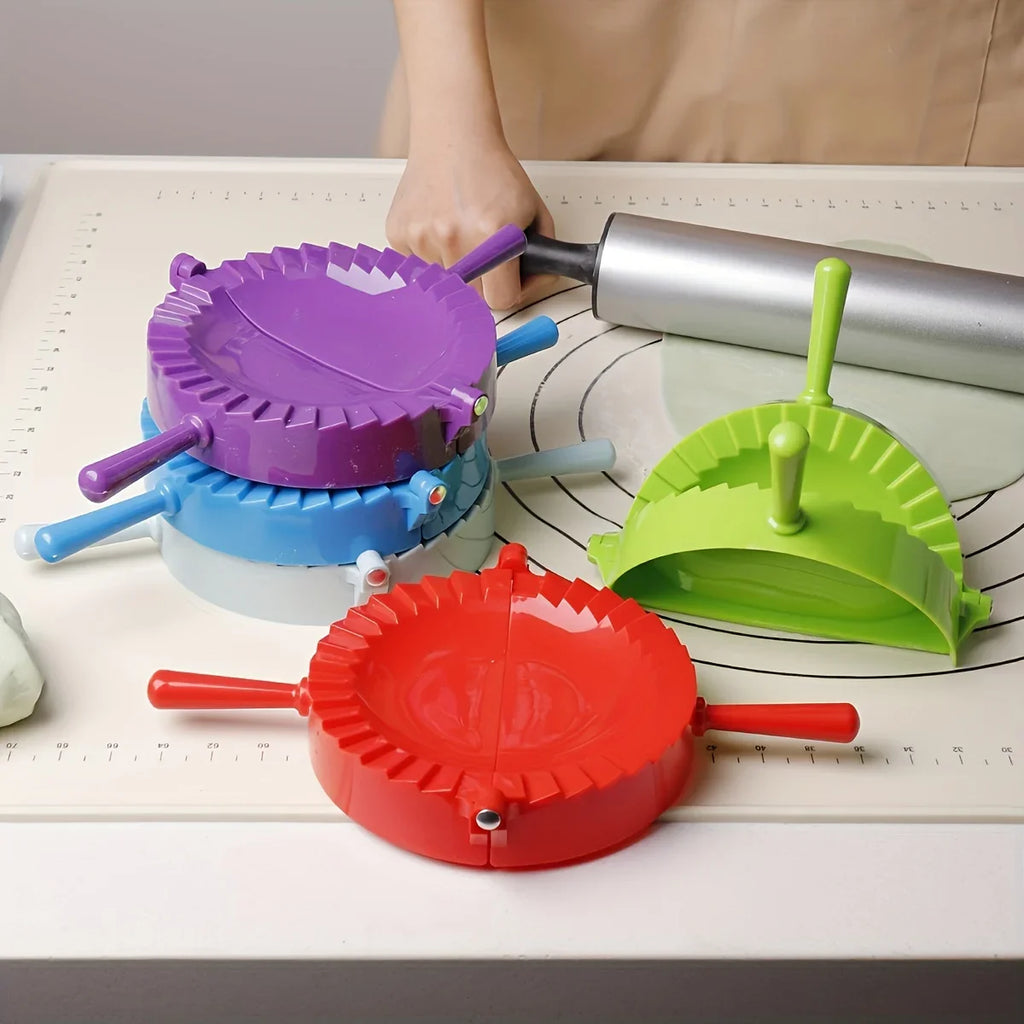 Large Pastry Dough Cutter Mold - Durable Plastic Pie & Dumpling Mold with Ergonomic Handle, Multi-Color Options for Baking, Qme