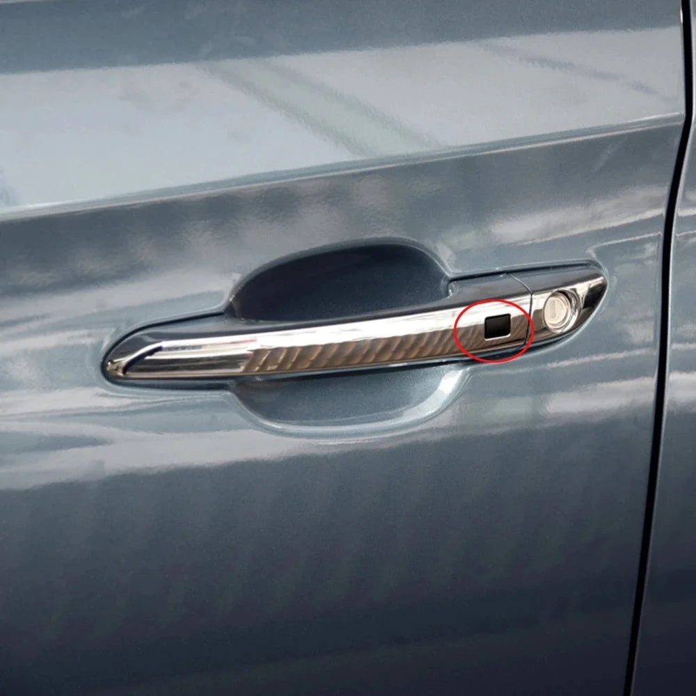 Two front door handle buttons are suitable for the 2016-2019 Hyundai Elantra model Qme
