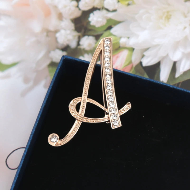 Fashion Women Rhinestone Brooch A-z English Letter Gold Metal Pins Qme A