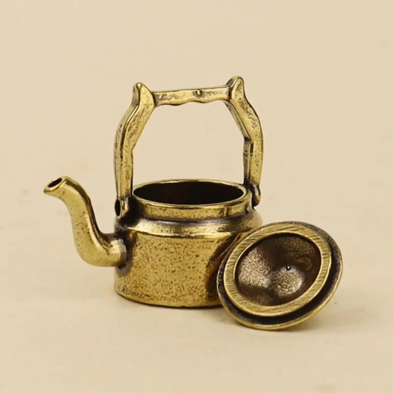 Desk Ornament Antique Copper Mini Fingertip Kettle Teapot Pocket Incense Burner Retro Brass Tea Pet Home Decor Accessories Qme 1pcs