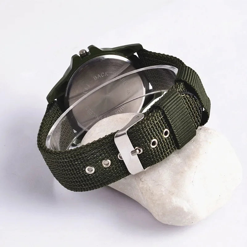 Men Army Nylon Band High Quality Quartz Movement Men Sports Watch Casual Wristwatches Outdoors Men Aviator Watches Men's Watch Qme