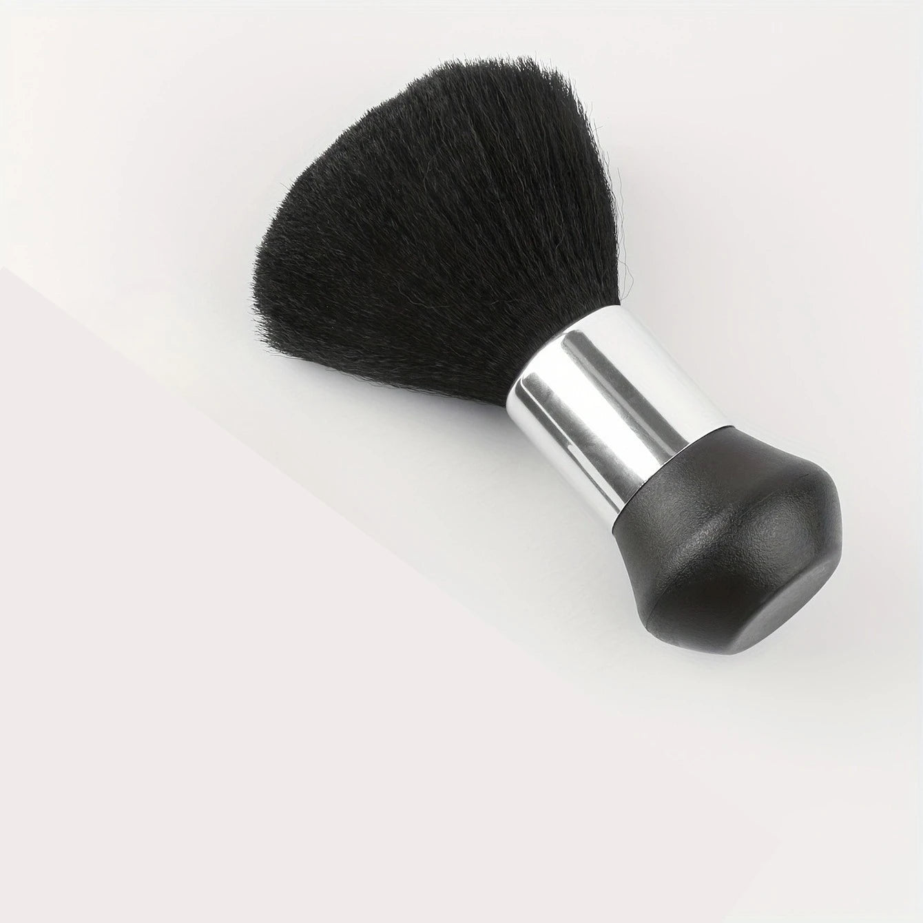 Hair grooming tools, including combs for combing hair, professional hair grooming tools, and items for hair salons. Qme