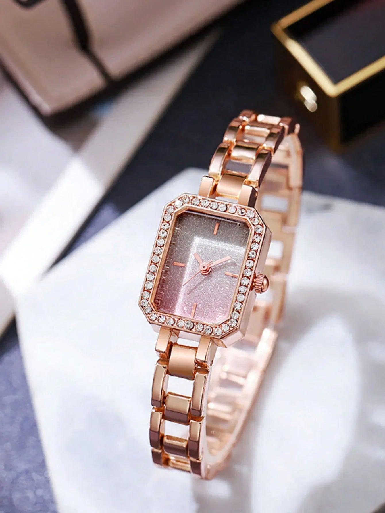 2-piece set of women's watches, women's styles, simple and fashionable, starry sky, diamond studded square watch set Qme