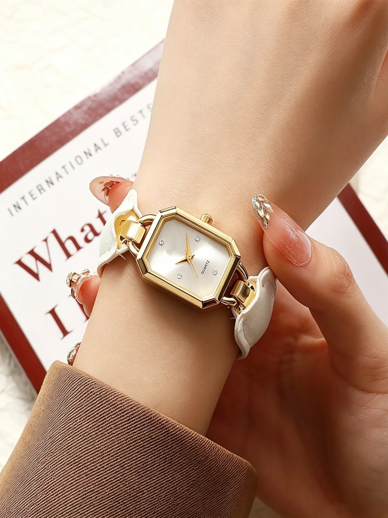 5-piece set of Mirad watches for women with a niche high-end feel, square bracelet style spliced quartz watch set Qme