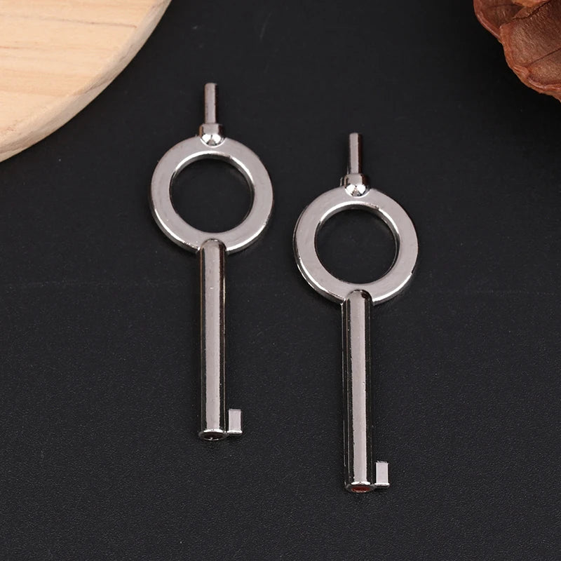 Standard Issue Law Enforcement Hand Cuffs Keys American Universal Qme