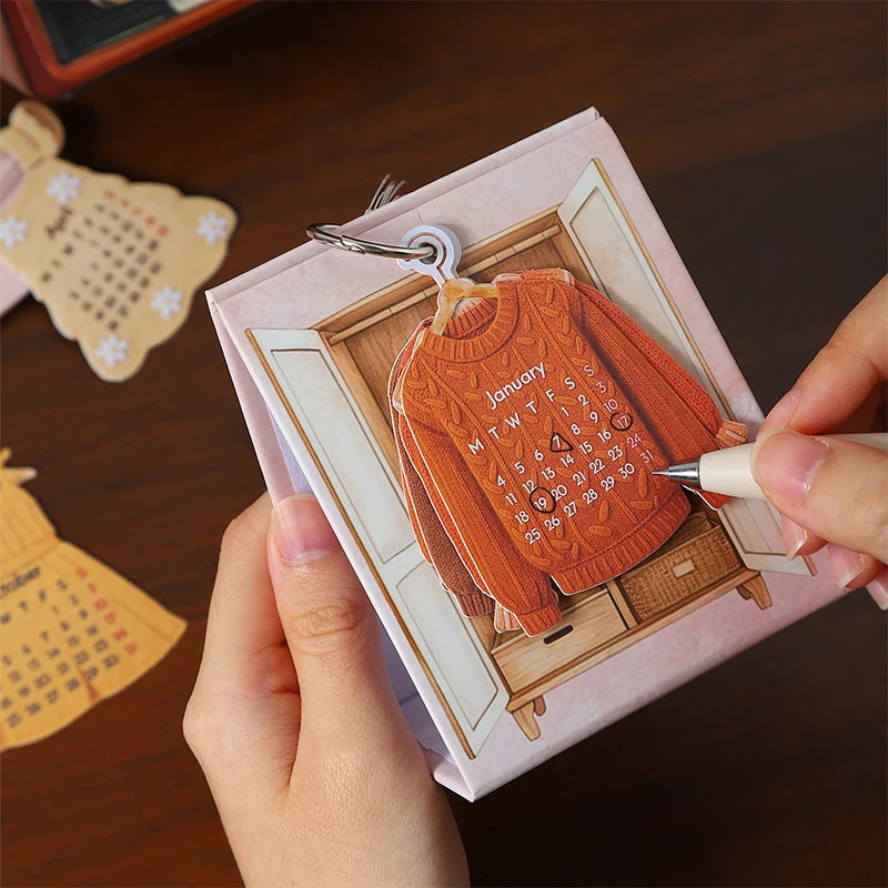 2027 Cute Creative Wardrobe-Shaped Mini Clothes Desk Calendar, Desktop Ornament, Tearable Calendar & Journal Scrapbook Material Qme