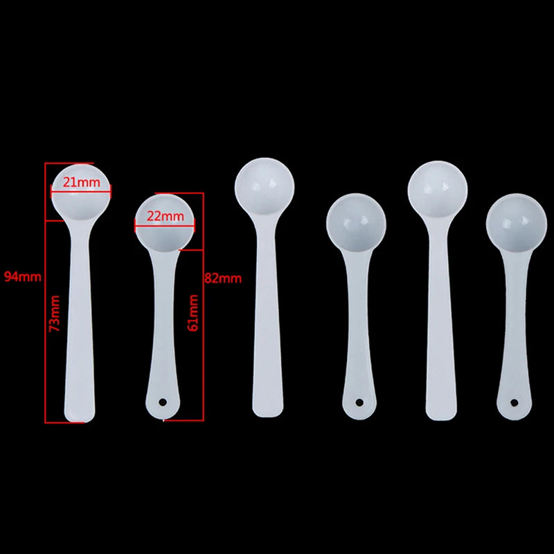 New 20PCS 1g Plastic 1 Gram Scoops/Spoons For Food/Milk/Medcine Measuring Spoons. Qme