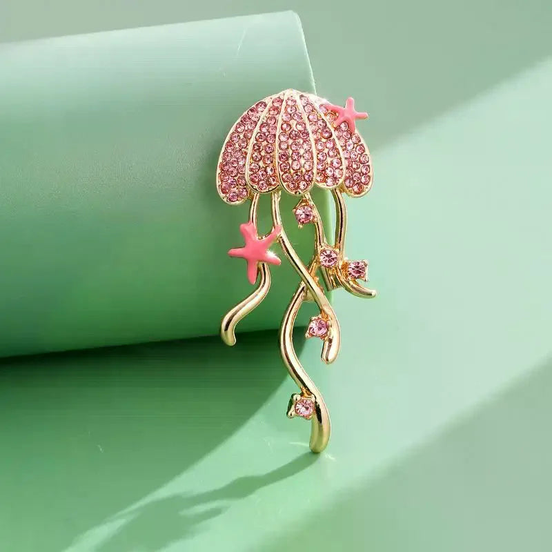 Jellyfish Butterfly Brooch for Women & Unisex - Cute Life Animal Pin, Trendy Office Birthday Party Friend Gift Jewelry Qme
