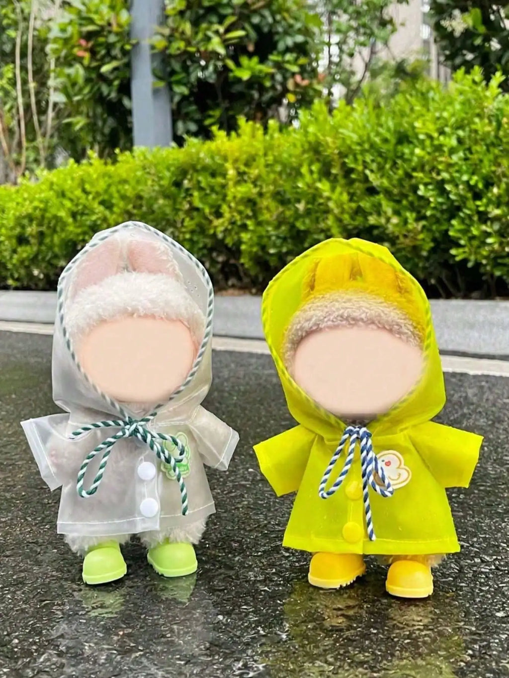 Labubu Raincoat Outfit Waterproof Cape Boots 6 69' Fashion Dolls Qme White and yellow One Size
