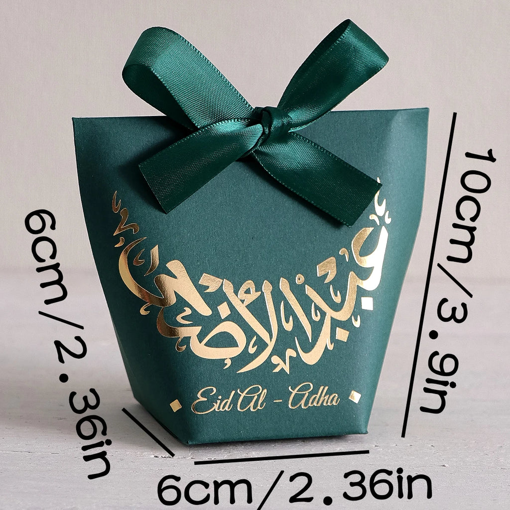 A Set of 10 Small and Exquisite Eid Candy Boxes, Featuring White, Black, and Green as the Main Colors, Adorned with Beautiful Golden Moon Patterns and Ribbons, Are the Perfect Choice for Celebrating the Eid Al-Adha Qme
