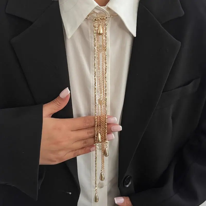 Exaggerated Water Droplet Fringe Tassel Chain Brooch Metal Chain Clothing Tie Pin Bead Fixed Ornament Banquet Party Jewelry Gift Qme A1