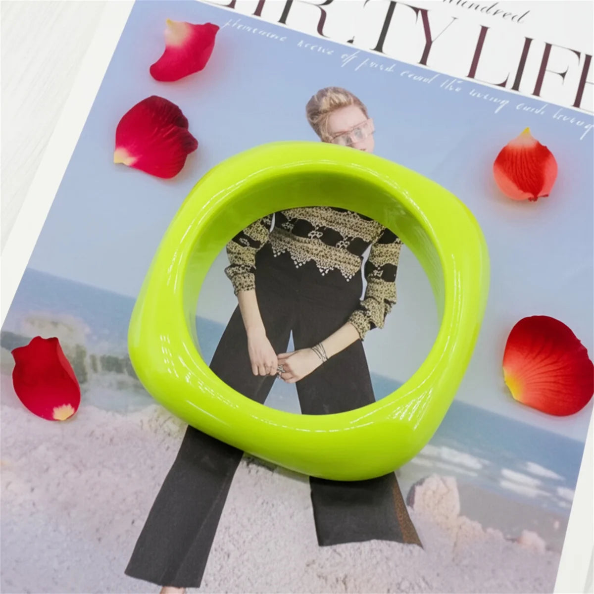 Fashion Summer Trendy Color Clear Wide Version Square Acrylic Resin Bracelet Women Girl Ins Party Travel Jewelry Hip Hop Bangle Qme huanglv 63mm