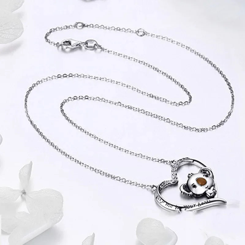 Design Sense Cute Koala Heart Cartoon Pendant Necklace Gift of Fashion Jewelry Girlfriend's Anniversary Leisure Banquet Jewelry Qme