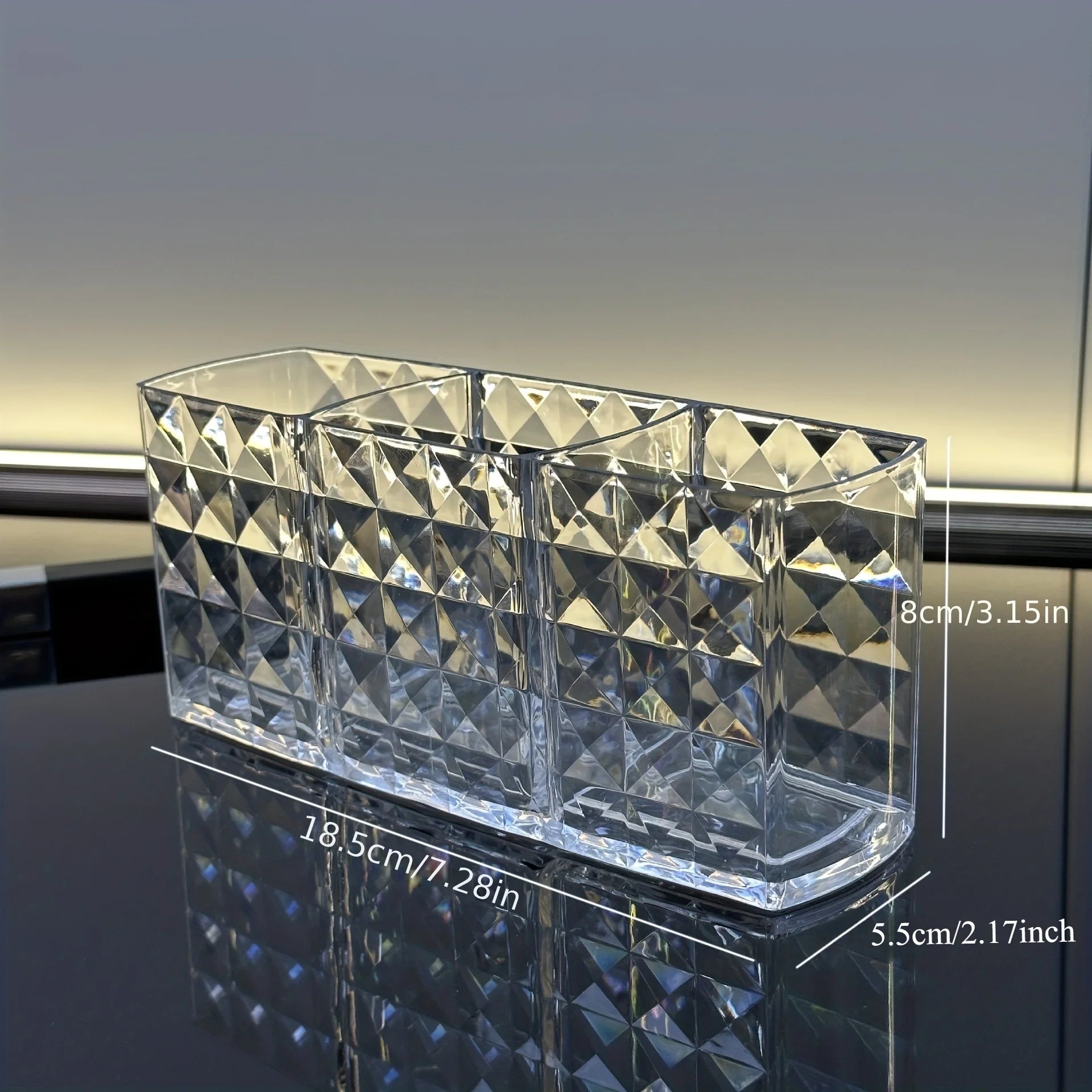 Brush storage box, makeup brush holder, multi-level makeup brush display stand, makeup supplies storage cabinet, Qme Clear