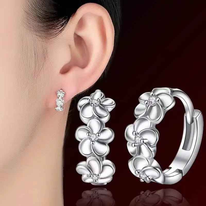 Top Sale 925 Sterling Silver Color Earring Woven Flowers Shape Hoop Earrings Embed CZ Crystal Pretty Earring For Wedding Gifts Qme
