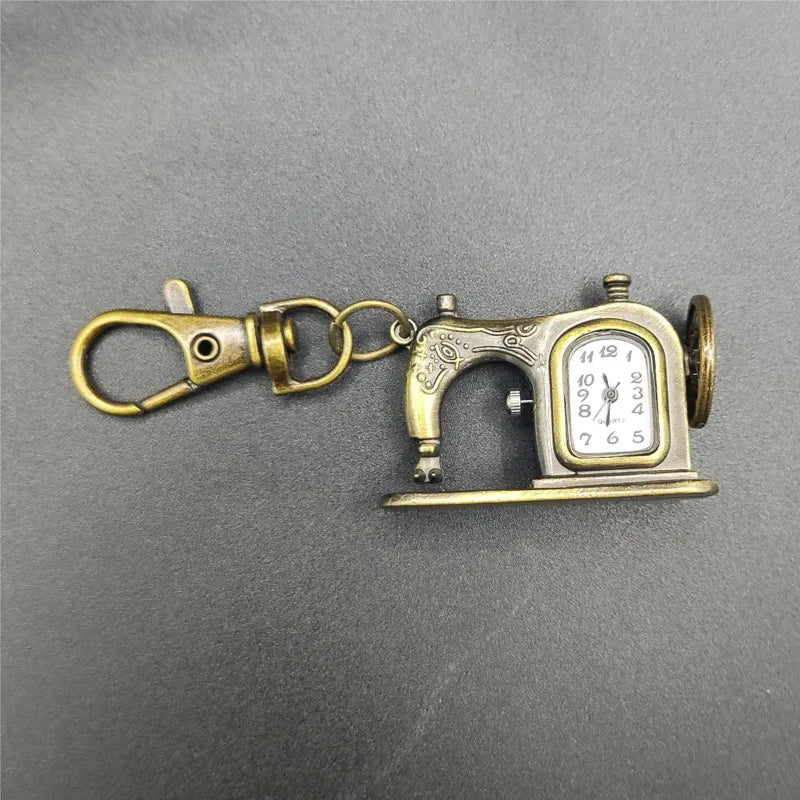 Personalized retro style pocket watch, fashionable, exquisite, versatile, creative hanging watch gift Qme