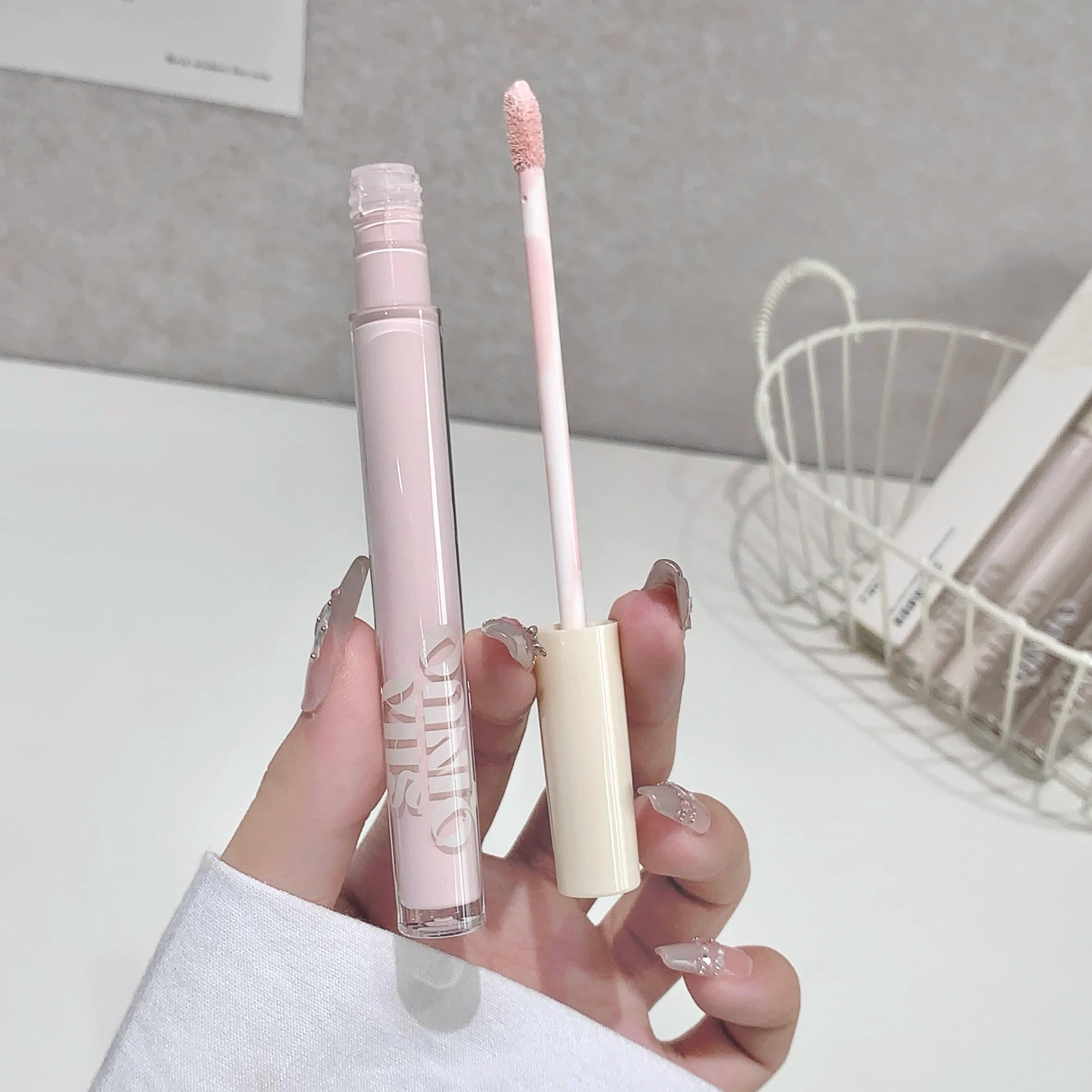 SHAQINUO Liquid Contouring Highlighter Powerful Concealer Whitening Qme