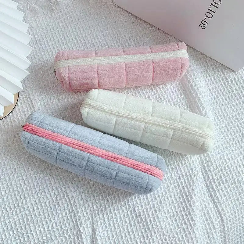 1 Large Capacity Fluffy Bag Girls School Creative Plush Pillow Pencil Qme