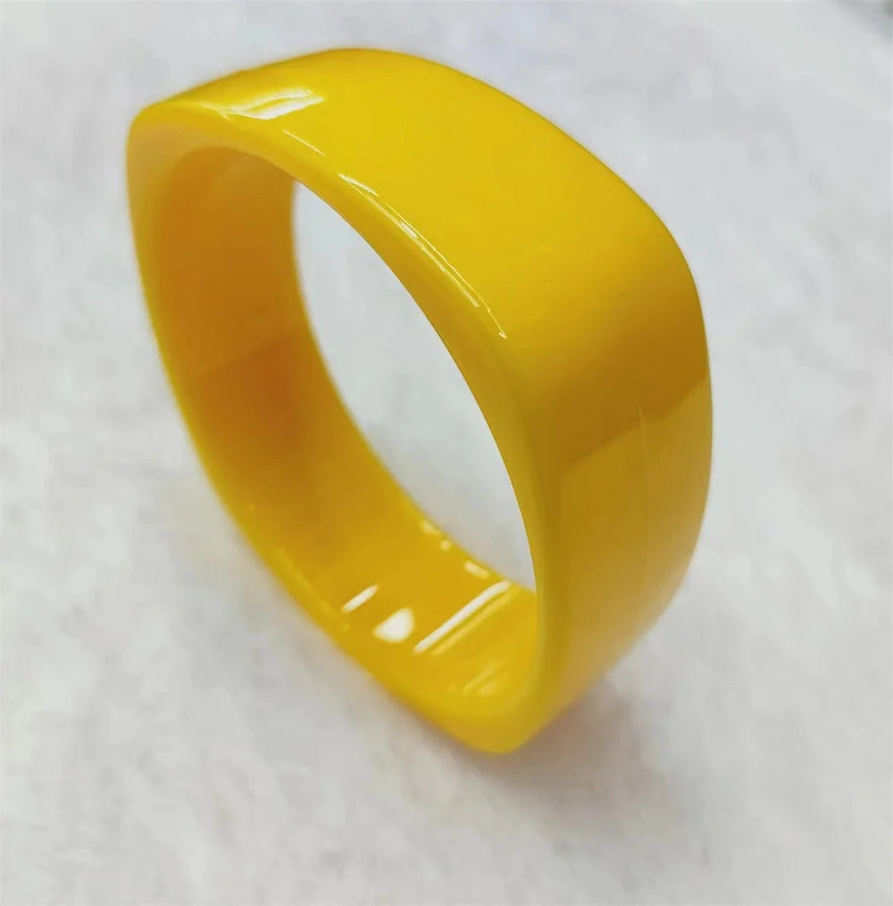 Vintage Acrylic Cuff Fashion Bangles for Women New Trendy multicolour Wide Geometric Resin Simple Bracelets Charm Jewelry Qme yellow 60-64mm