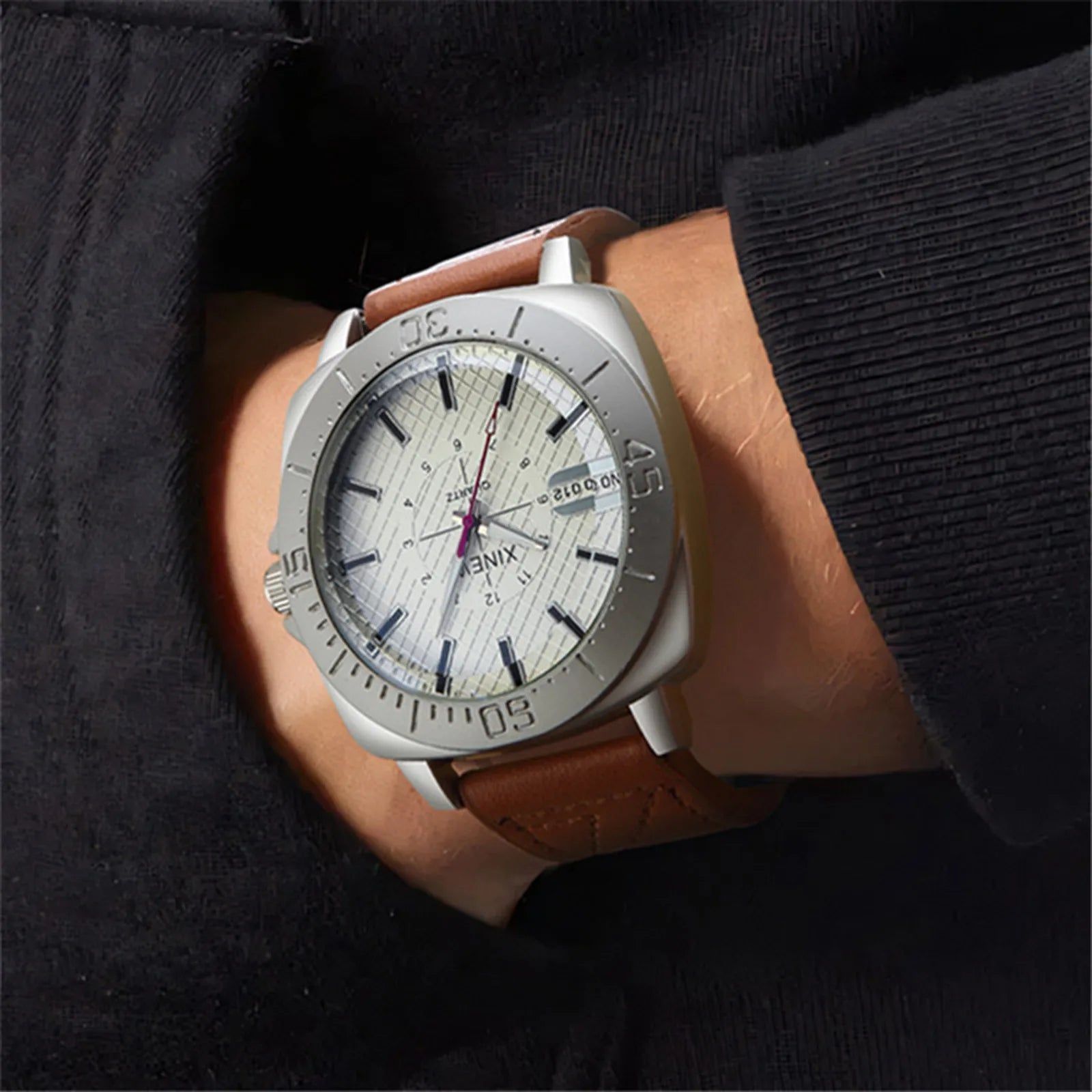 Male Hig-end Fashion Simple Business Leather Band Strap Glass Minimalist Round Dial Versatile Daily Outgoing Quartz Wrist Watch Qme