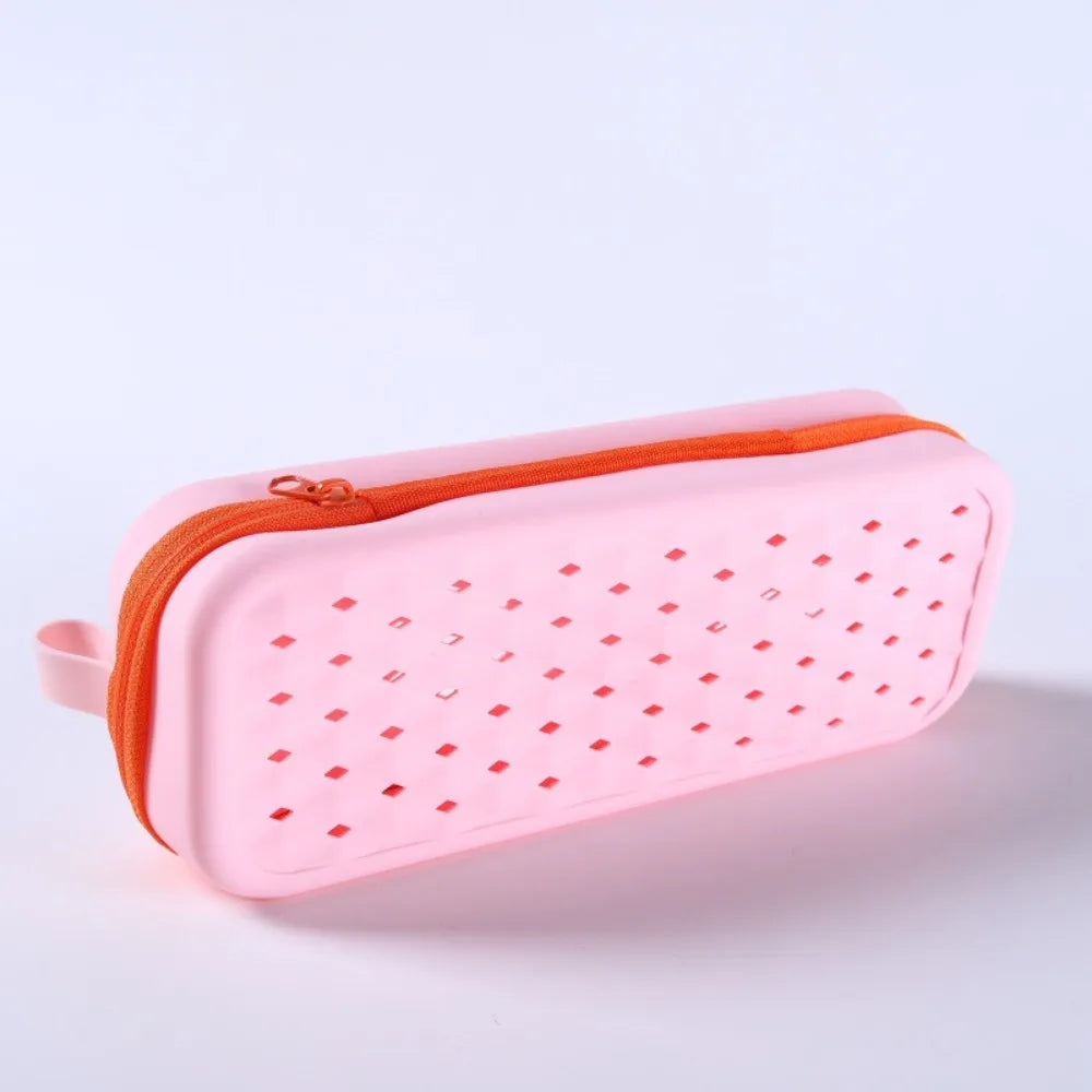 Portable Silicone Swim Goggle Case Waterproof Breathable Swimming Goggles Protection Box with Drain Hole with Carabiners Qme