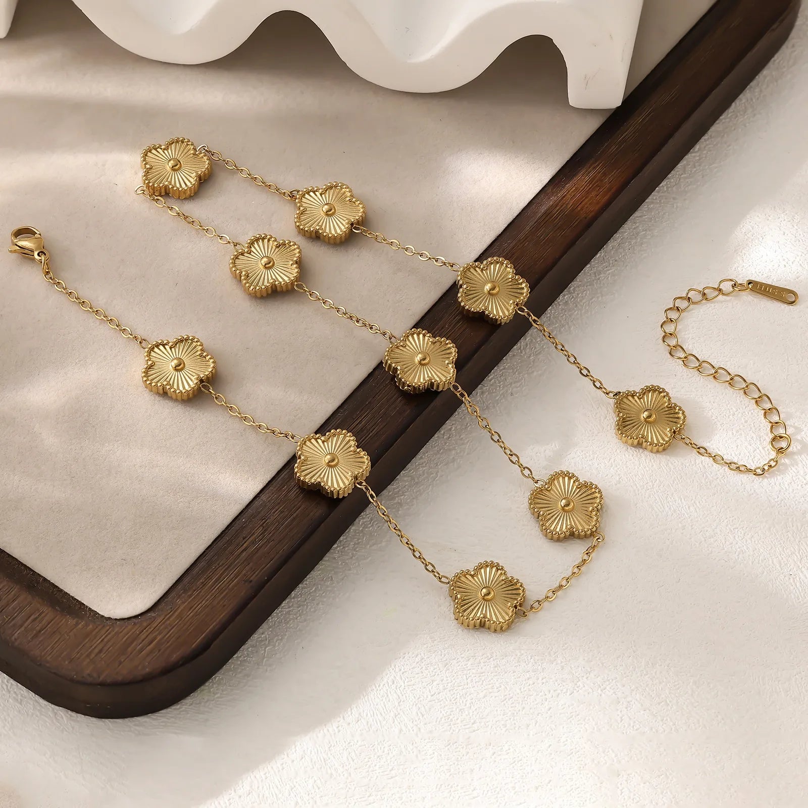 10 Flower Y2K Laser Stainless Steel Five Leaf Flower Waterproof Necklace Simple for Woman Daily Party Aesthetic Jewelry Clover Qme