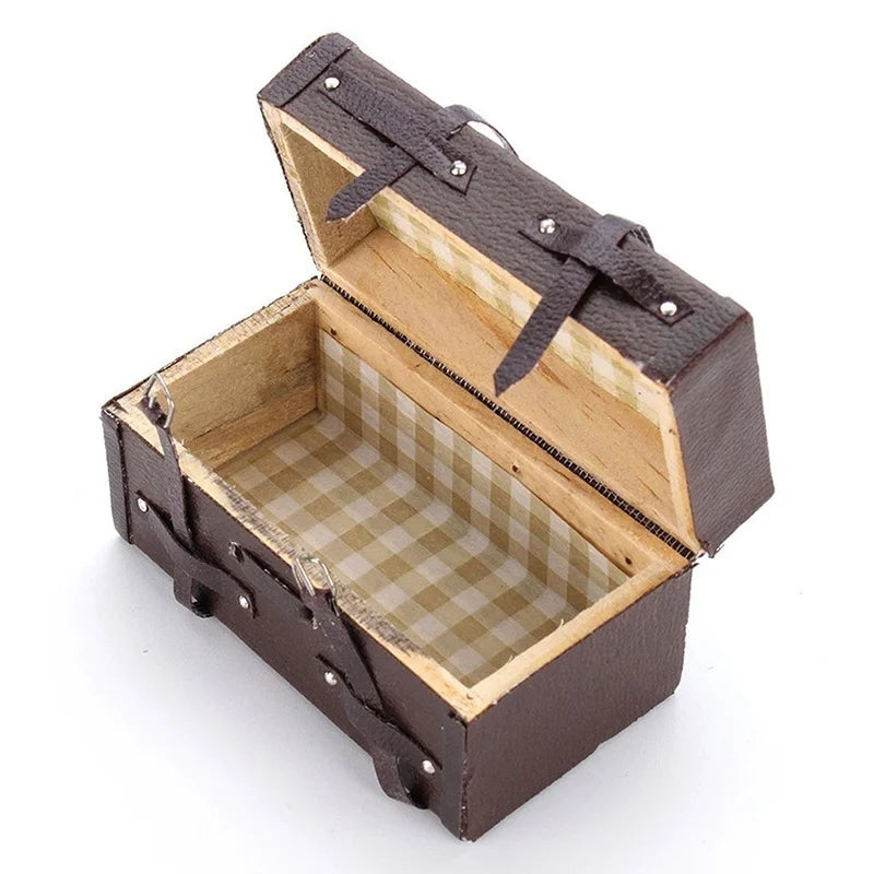 1 12 Dollhouse Miniature Vintage Leather Wood Suitcase Mini Luggage Qme