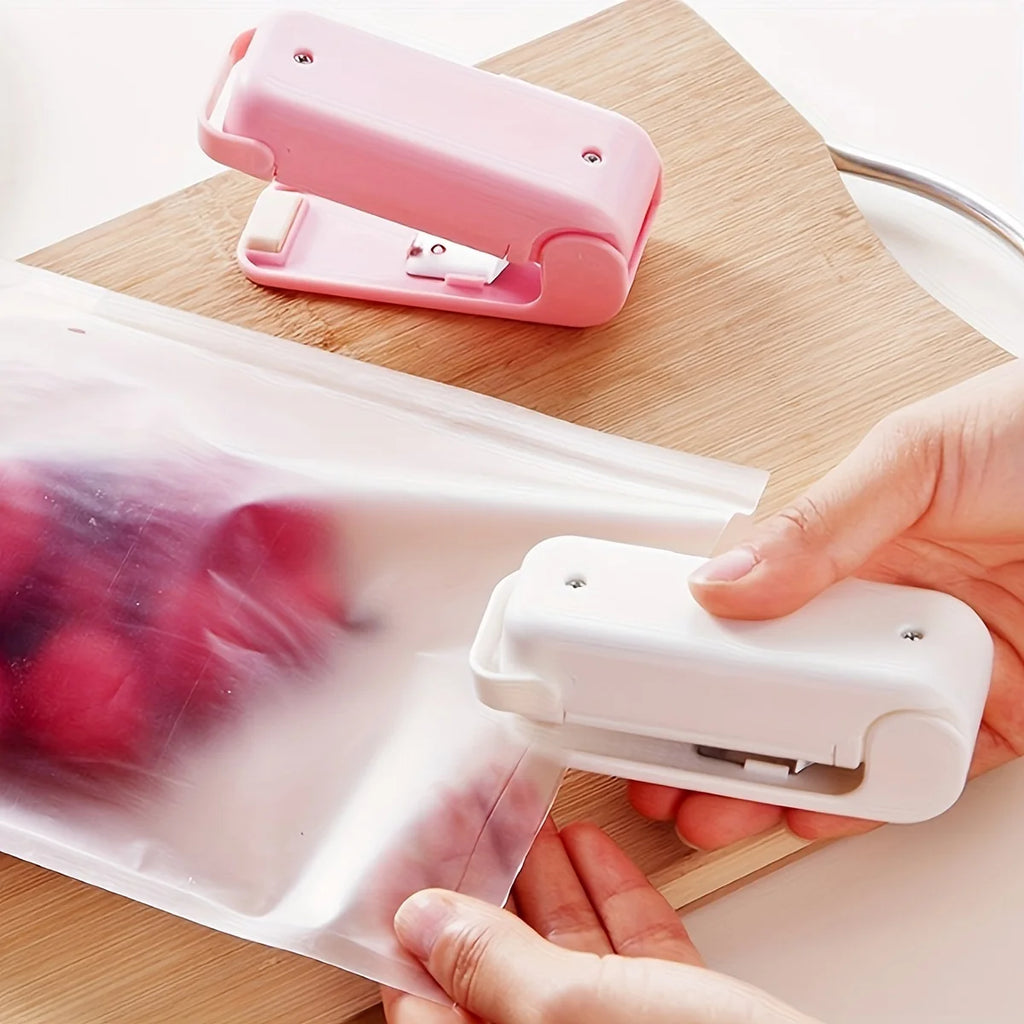 1pc Snack Sealer: Keep Your Food Fresh And Delicious With Professional-Grade Vacuum Sealing（exclude battery） Qme
