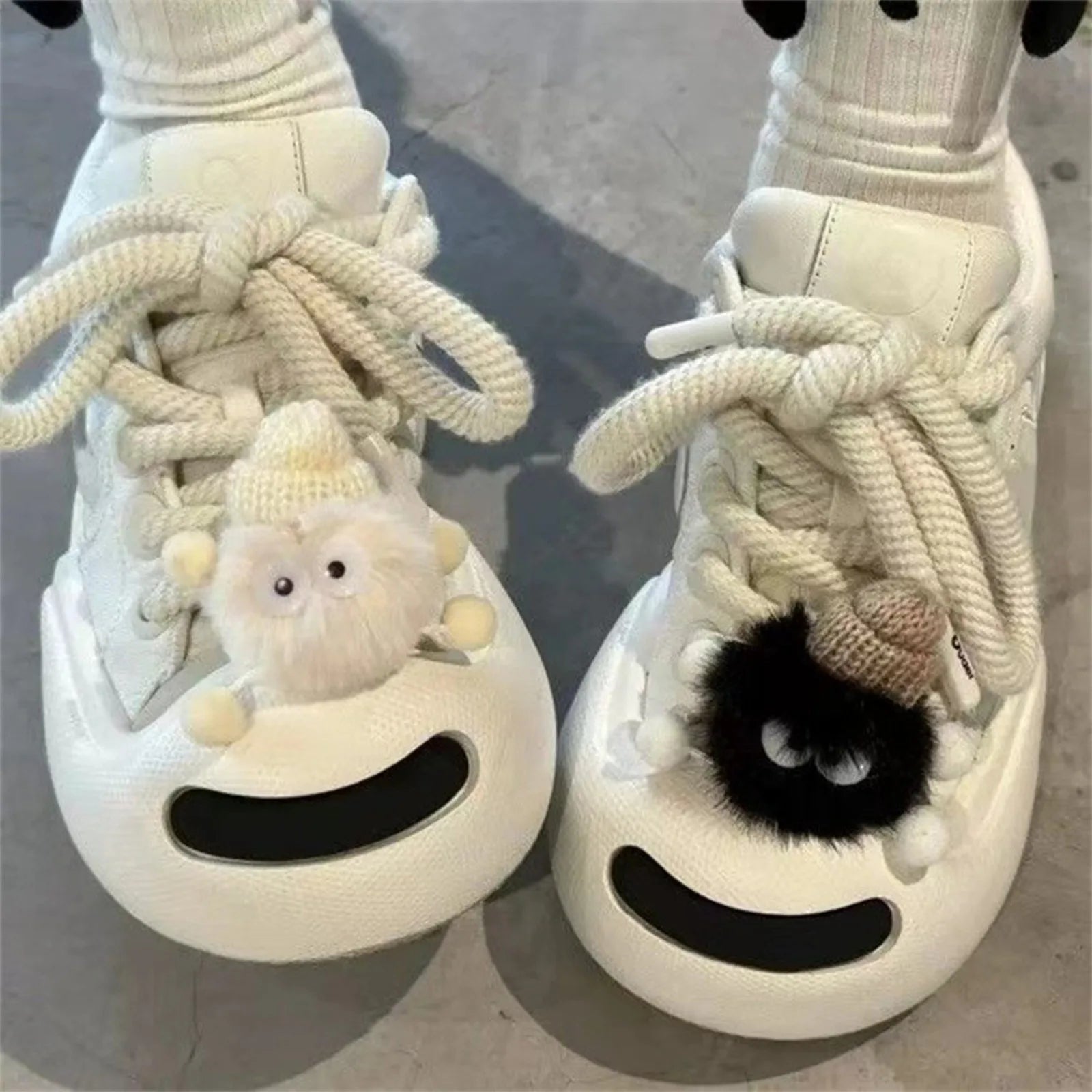 Cartoon Cute Black White Women New Fashion Kawaii Large Shoes Versatile Platform Shoes Skateboard Sneakers With Thick Shoelaces Qme