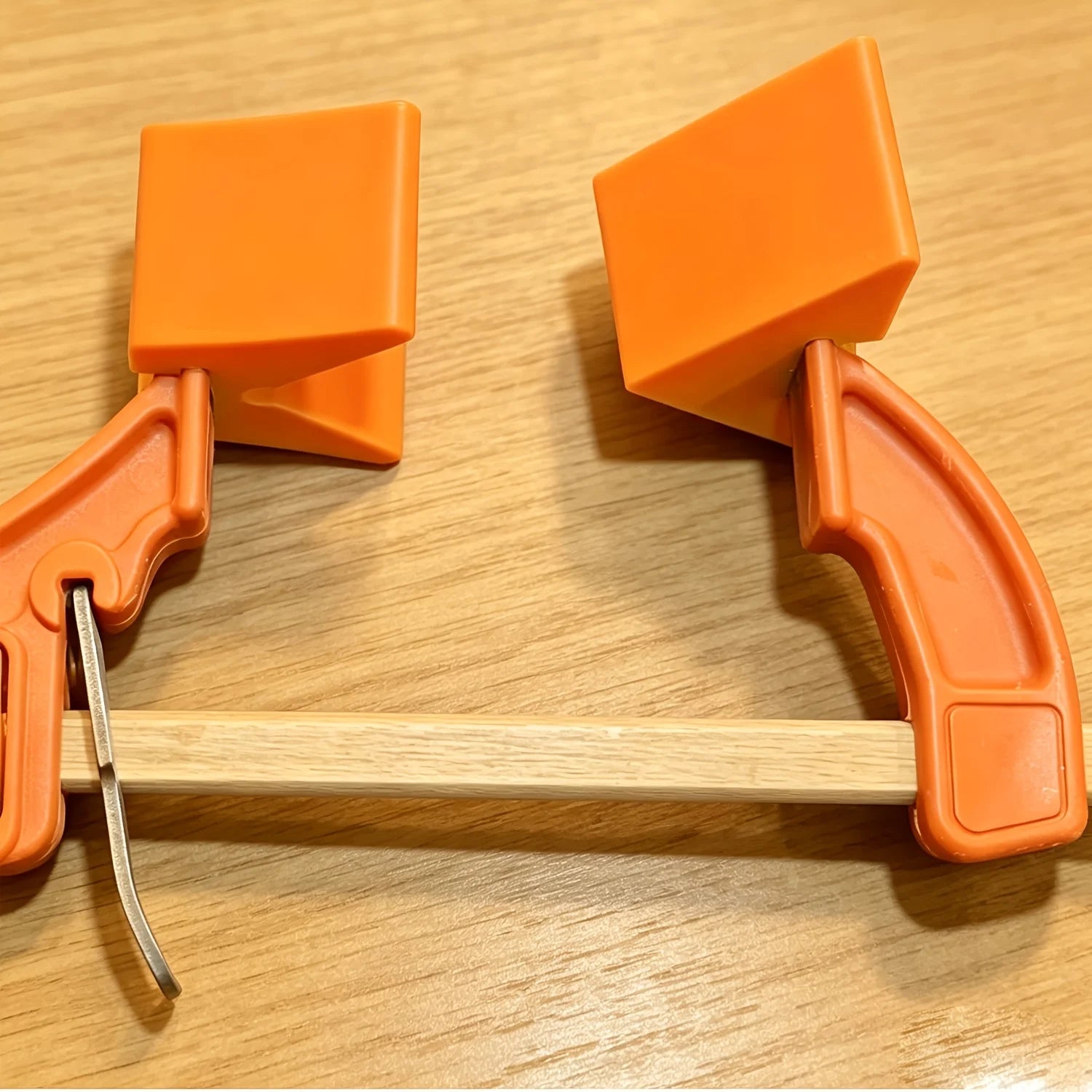 2pcs new angle clamp adapter, woodworking fixture, can provide angle clamping for carpenters and projects. Qme