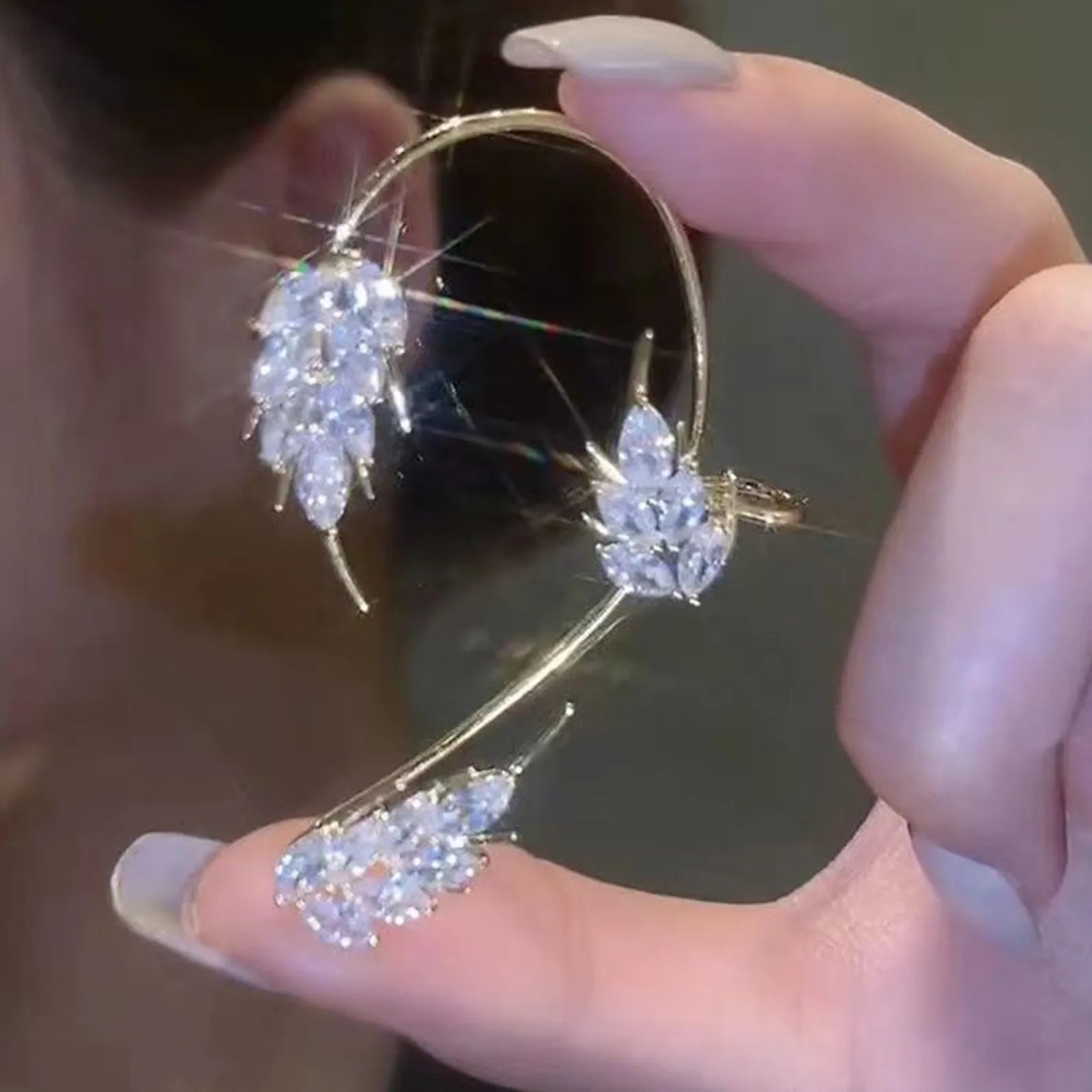 Alloy High-end Sense Exaggerated Fashion Luxury Irregular Leaf Earrings Without Piercing Ear Clip For Lady Performent Accessory Qme