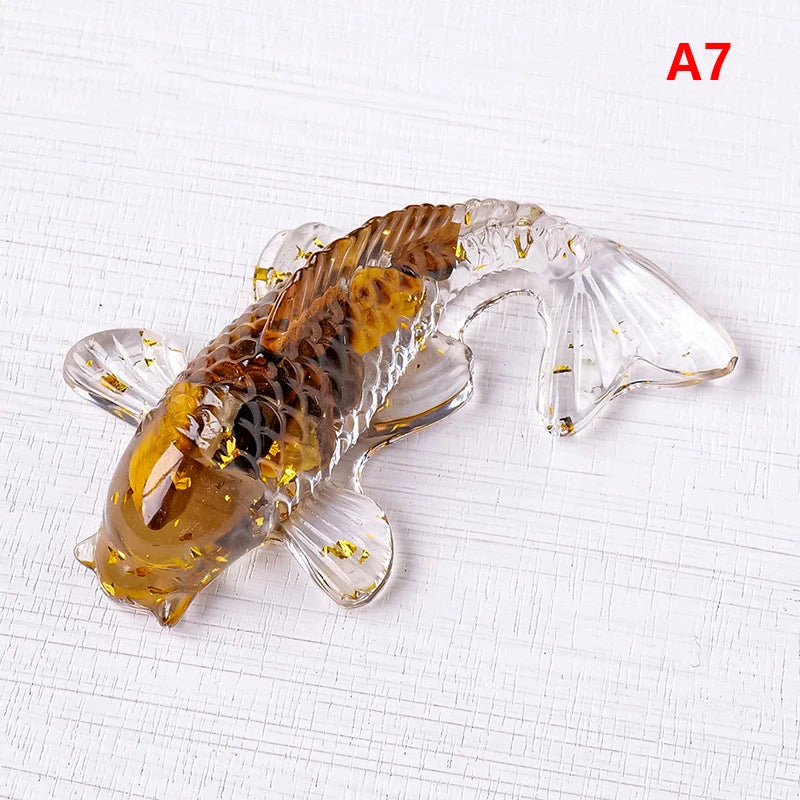 Crystal Stone Gravel Lucky Koi Fish Figurine Resin Mini Quartz Fancy Carp Statue Home Decor Desk Ornament Gift Qme A7