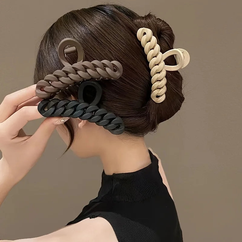 Kitsch Recycled Plastic Large Claw Clip, Big Chain Hair Clips for Women, Big Claw Clips for Thick Hair | Ideal Gifts for Women Qme