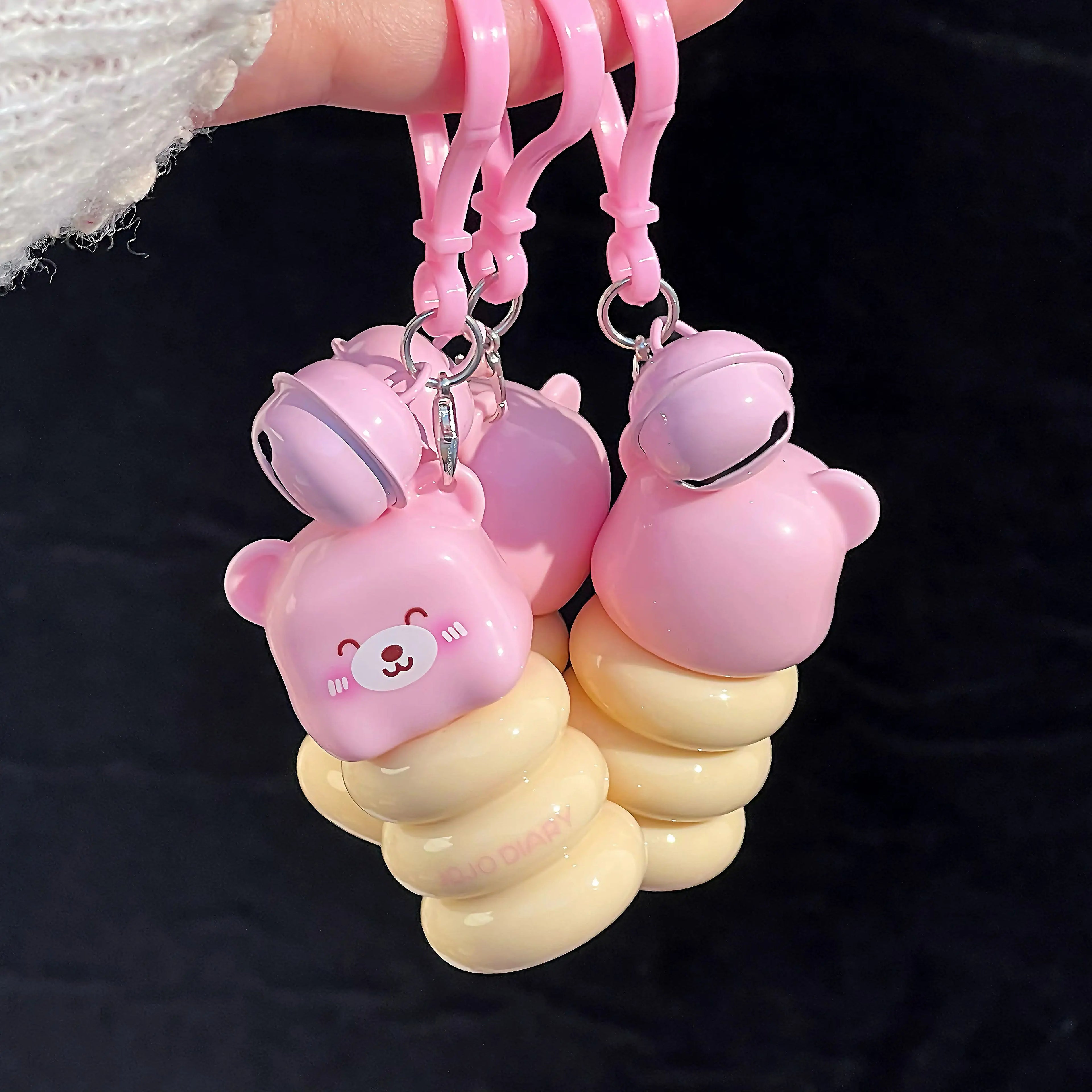 JOJO DAILY Pink Bear Pendant Velvet Matte Lip Cream Black Rabbit Qme