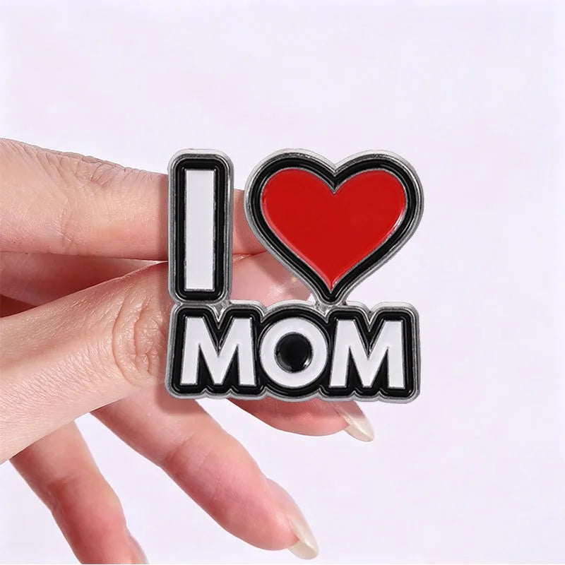 Letter I Love Mom Enamel Lapel Pin Red Heart Brooch Metal Badge Backpack Hat Decoration Jewelry Souvenir Gift for Mothers Qme