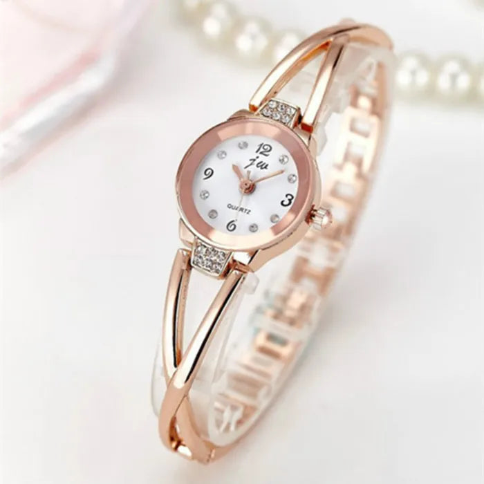 HOT sale Luxury Simple Small Round Dial 3 colour Ladies Womens Watches 2018 Top Brand Casual Quartz Watch Relogio Feminino clock Qme rose glod