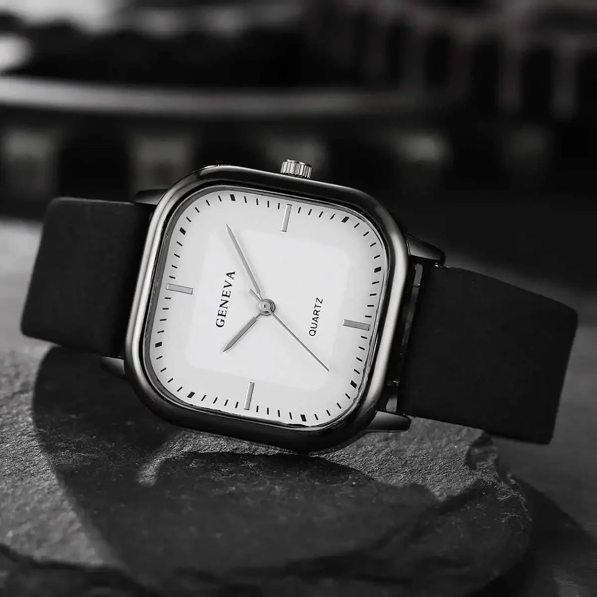 Square Watch: Unisex, Fashionable Quartz Watch with Minimalist & Trendy Design, Faux Leather Accents and Alloy Material Qme black