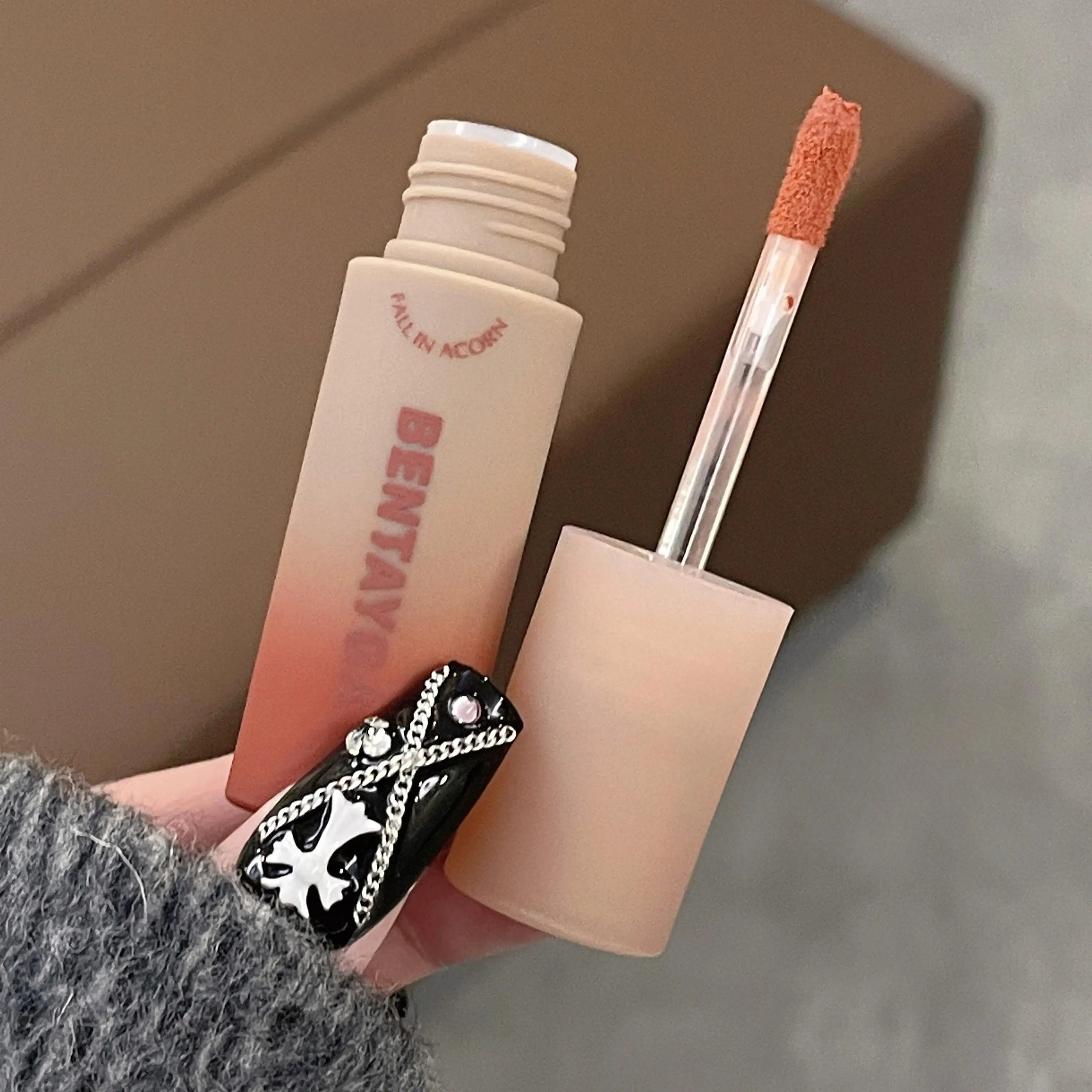 Reddish-brown Stain Lip Mud Waterproof Long-lasting Easy Wear Velvet Qme