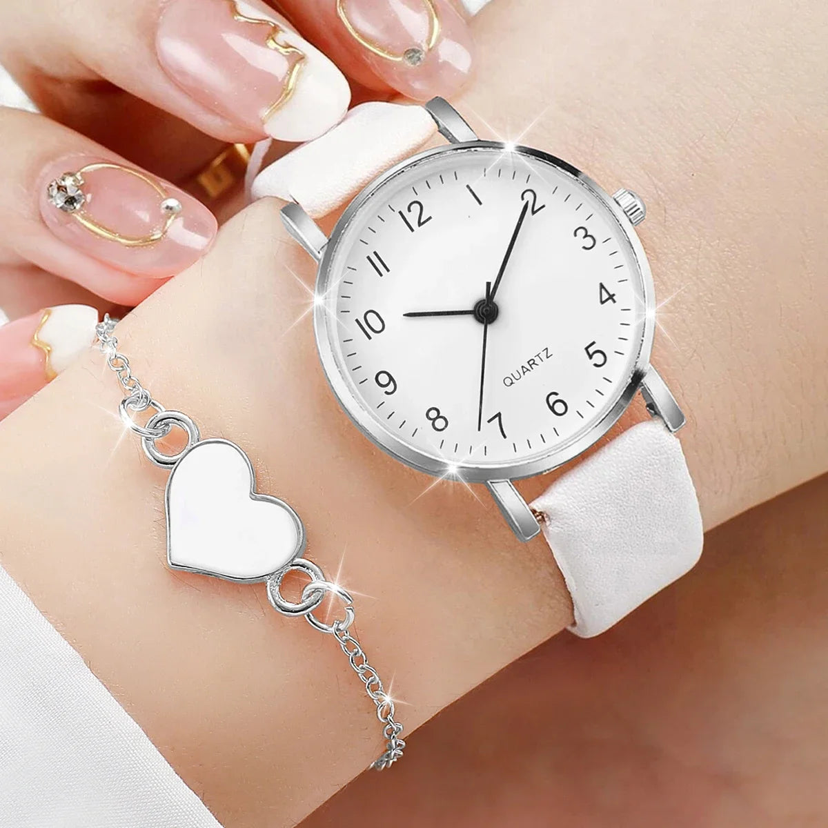 Quartz Watch with Leather Bracelet for Women, Heart Bracelets Without Box, Casual, Small, Female, Fashion, 8 Pieces Per Set Qme 3