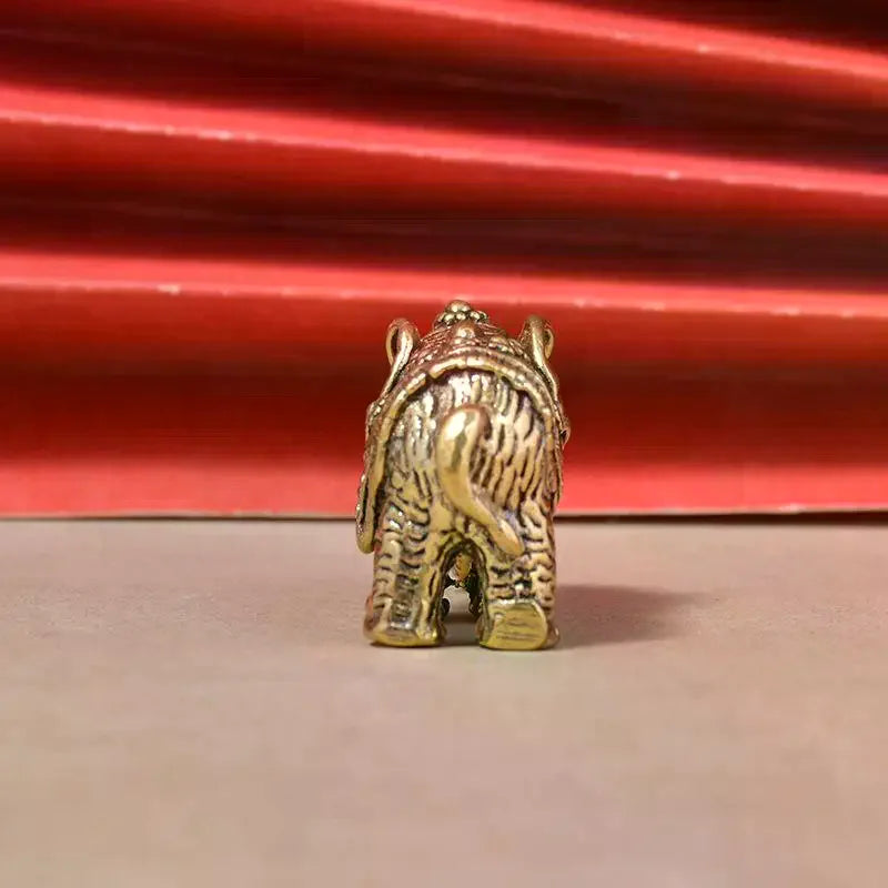 1Pcs Vintage Lucky Statue Desktop Decor Mini Brass Auspicious Elephant Figurine Metal Ornament Wealth Art Gift Qme