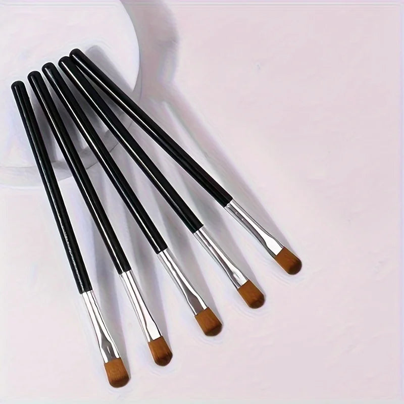 Eyeshadow brushes, mini makeup brushes, flat-head eyeshadow sticks, professional nail art brush sets Qme black