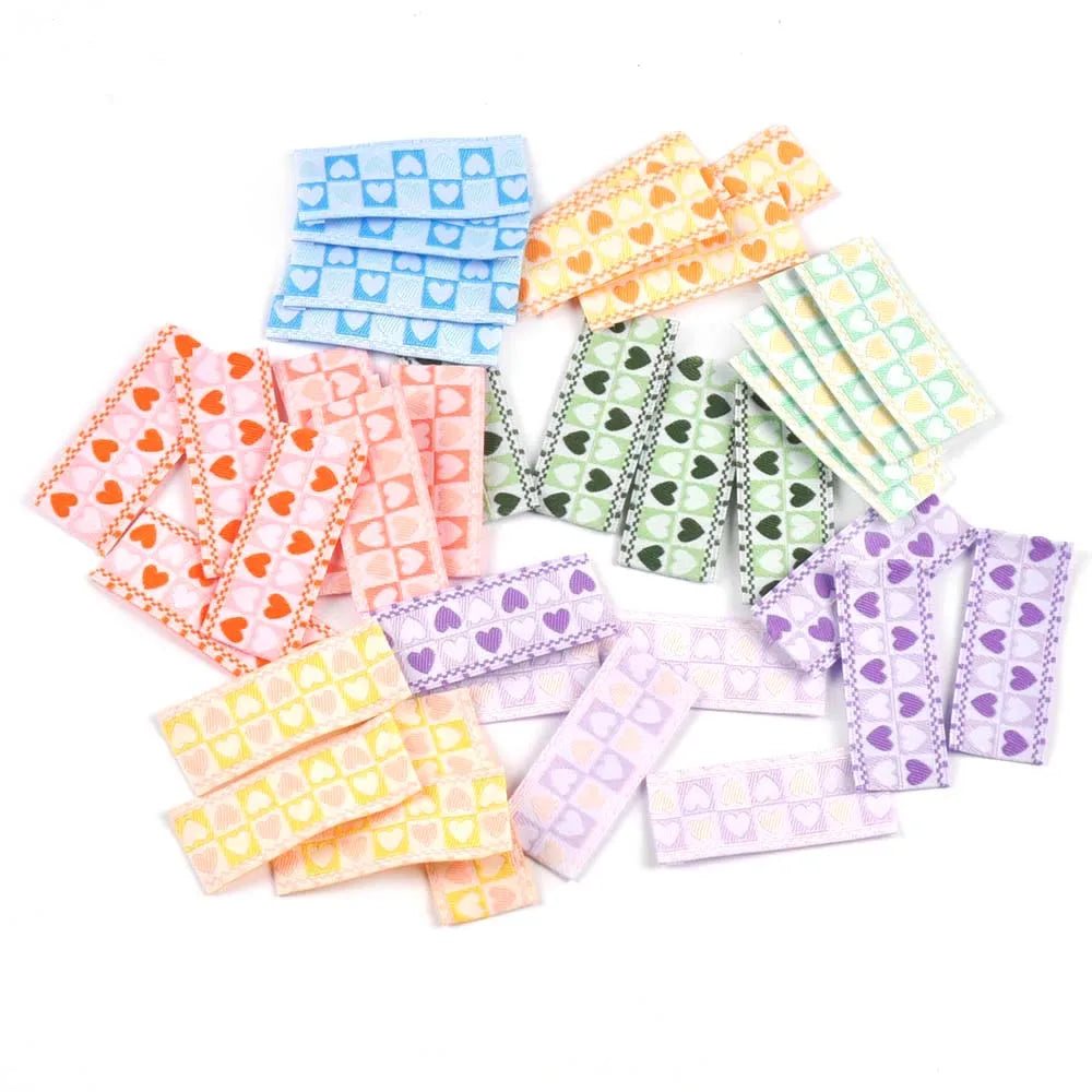 50Pcs Mutli color Heart Embroidery Labels For Sewing Clothes Accessories DIY Supplies Washable Care Garment Bags Handmade Tags Qme