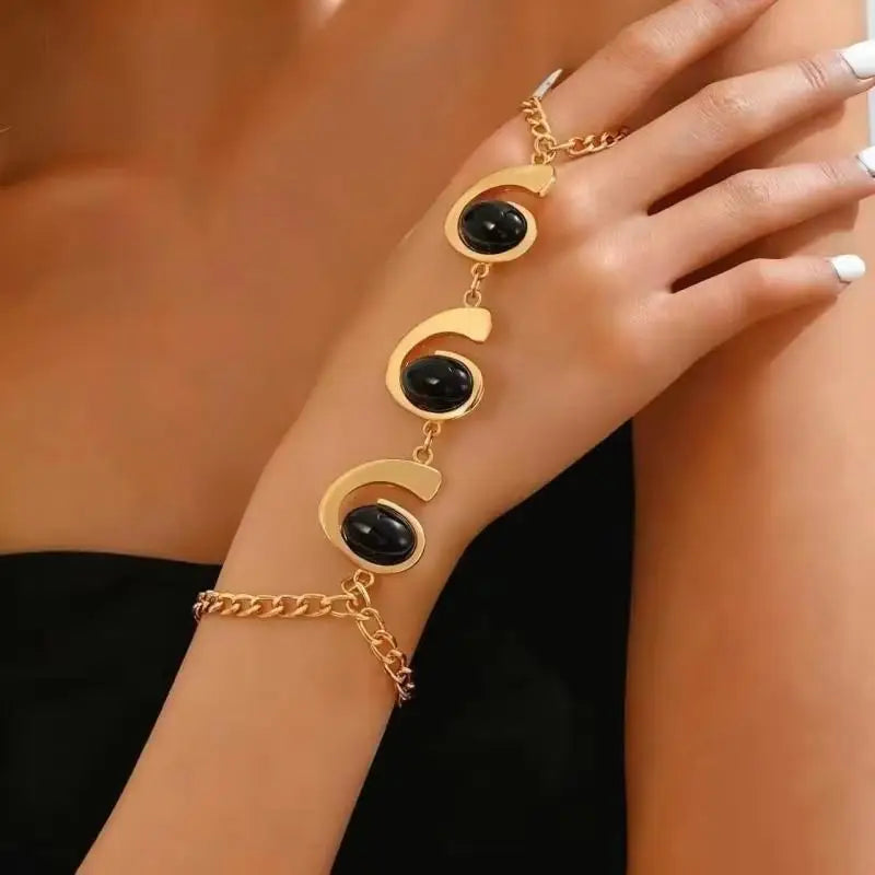 Women Gold Big Crystal Ring Bracelet Elegant Hand Chain Jewelry Adjustable Wrist Cuff for Special Occasions Qme