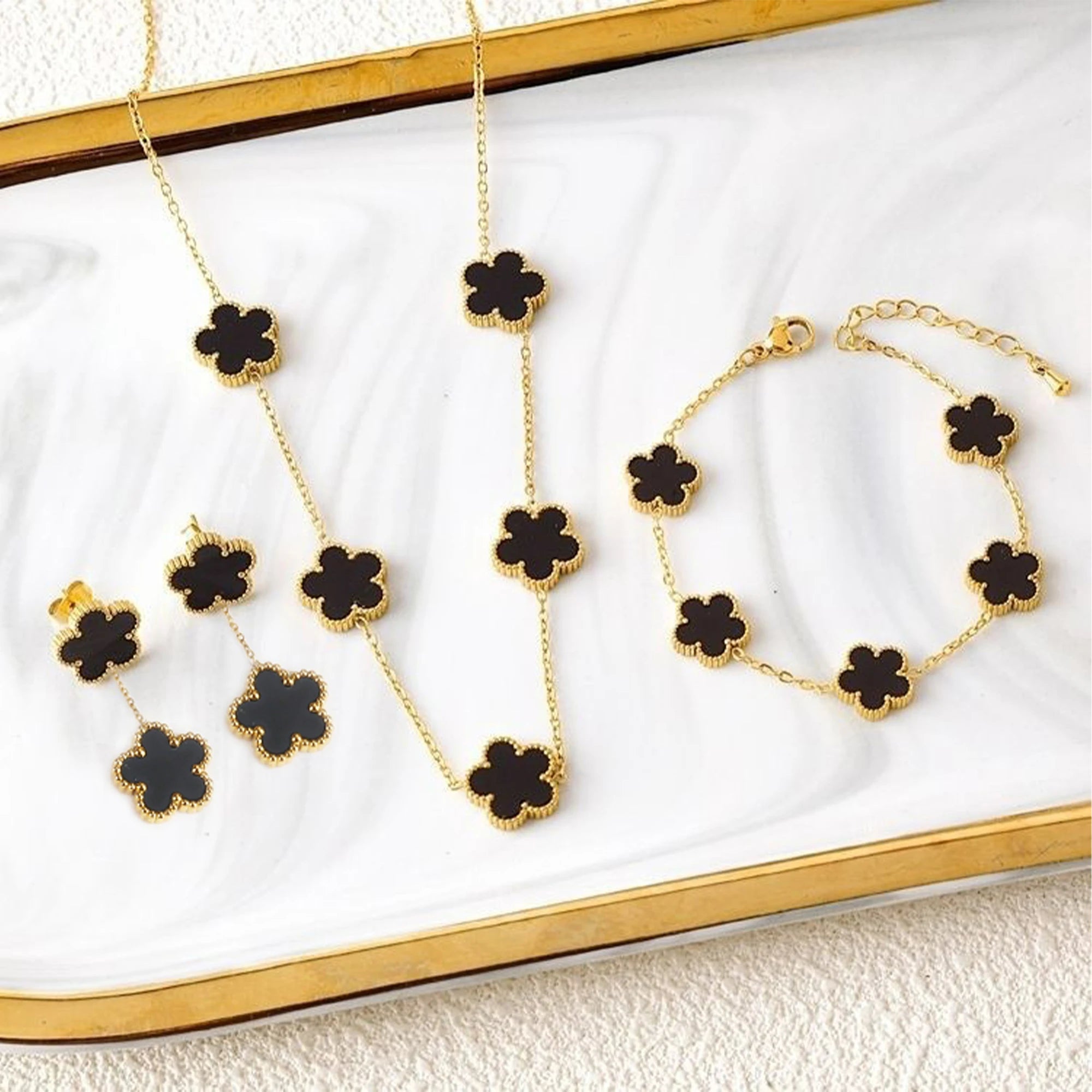 New Trend Five Leaf Flower Stainless Steel Jewelry Set Bracelet Necklace Earrings Classic for Woman Party Luxury Jewelry Clover Qme Jewelry Set 1
