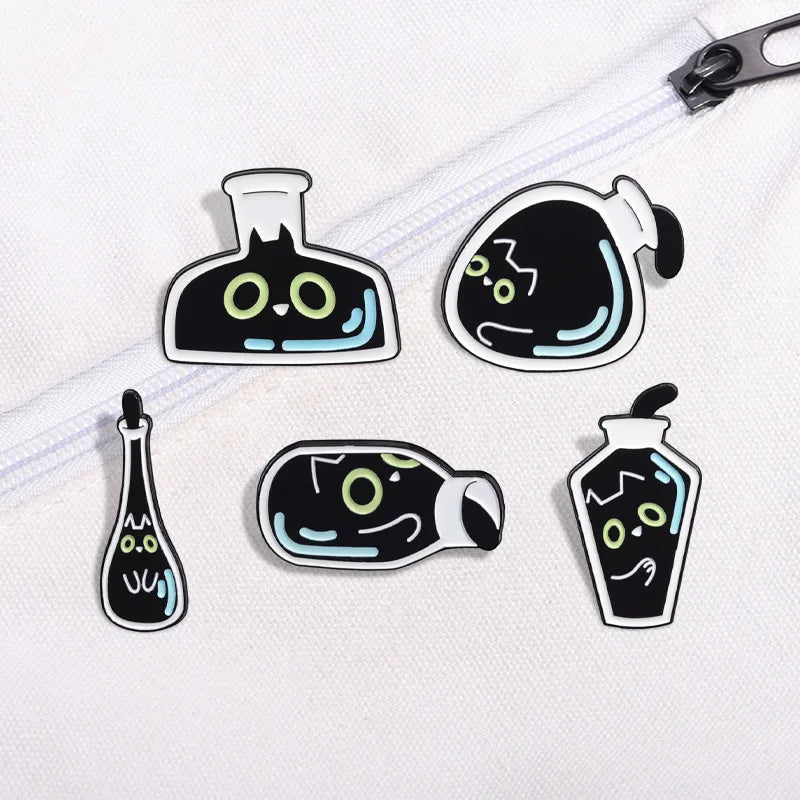 Cute Black Kitten In Bottle Brooch Enamel Pin Funny Cartoon Animal Metal Brooch Backpack Lapel Badge Decoration Jewelry Gift Qme
